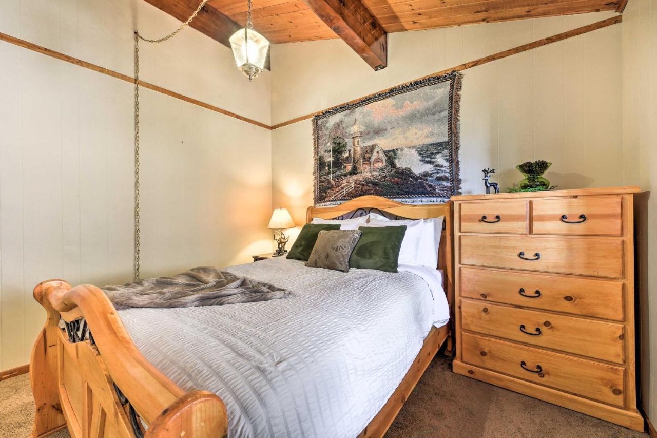Lake Arrowhead Cabin With Deck And Stunning Mtn Views! San Bernardino Ngoại thất bức ảnh