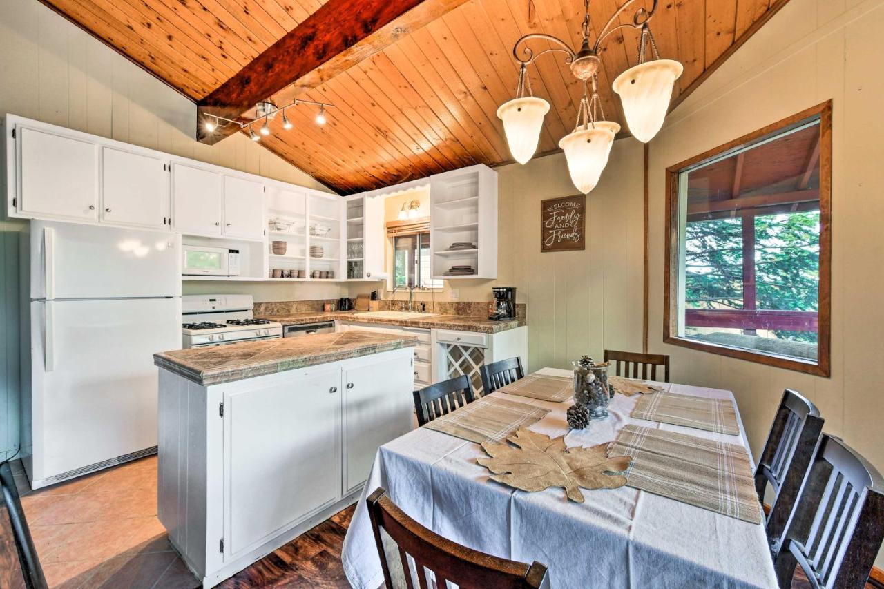 Lake Arrowhead Cabin With Deck And Stunning Mtn Views! San Bernardino Ngoại thất bức ảnh